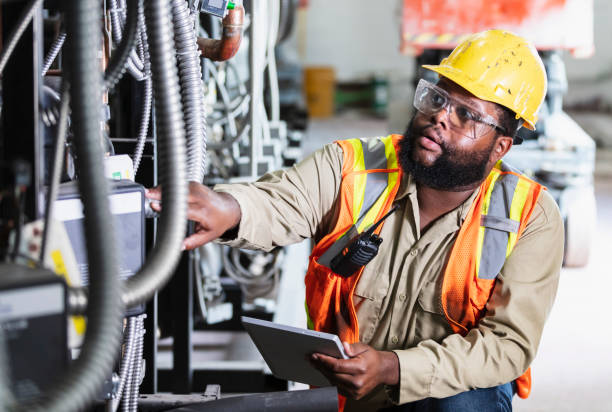 Best Local Electrician Companies  in Waynesville, MO